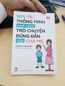 review-90-tre-thong-minh-nho-cach-tro-chuyen-dung-dan-cua-cha-me